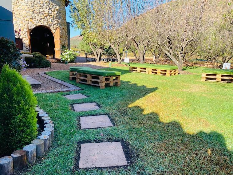 ホテル Oaksrest Vineyards Guest Farm レディスミス エクステリア 写真